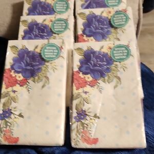 BNIP Pioneer Woman Bundle Of 6 Napkins- Floral Patterned Napkins.each Had 24ct-